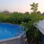 Beautiful Nearby House With Garden, Private Pool And Large Yard Сasa de vacaciones Sidárion