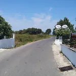 Beautiful Nearby House With Garden, Private Pool And Large Yard