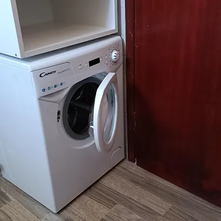 Beautiful Nearby House With Garden, Private Pool And Large Yard