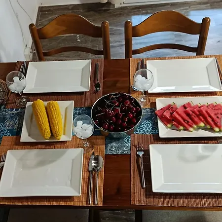 Casa vacanze Beautiful Nearby House With Garden, Private Pool And Large Yard