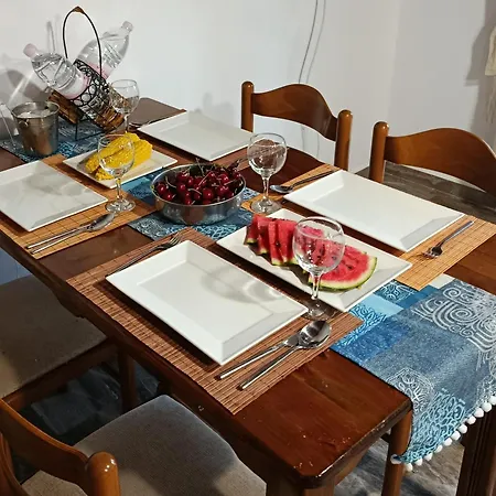 Beautiful Nearby House With Garden, Private Pool And Large Yard Дом отдыха