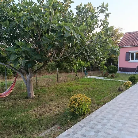 Beautiful Nearby House With Garden, Private Pool And Large Yard * Сидарион