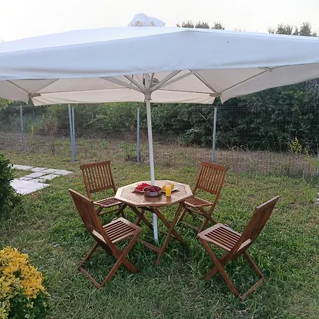 Beautiful Nearby House With Garden, Private Pool And Large Yard Sidárion