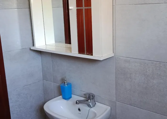 Дом отдыха Beautiful Nearby House With Garden, Private Pool And Large Yard Сидарион