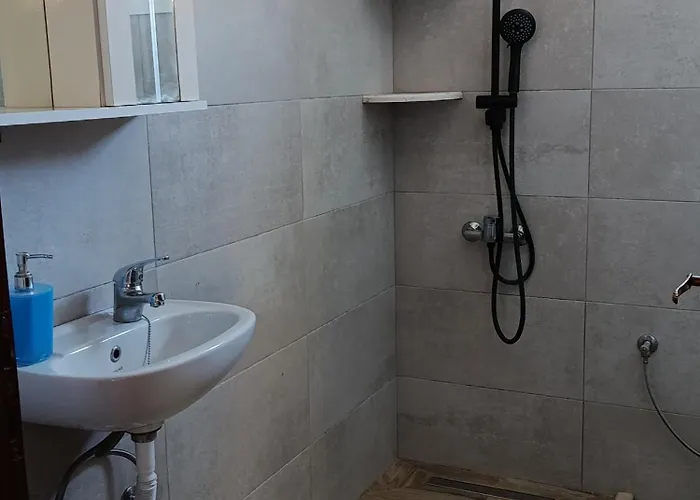 Beautiful Nearby House With Garden, Private Pool And Large Yard * Сидарион
