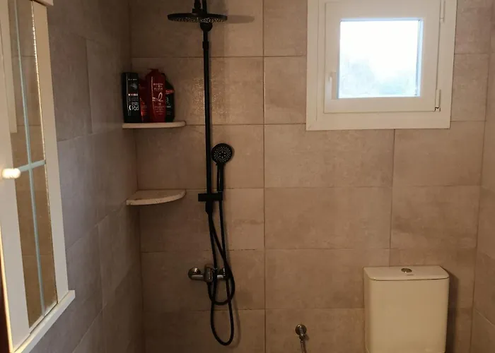 Beautiful Nearby House With Garden, Private Pool And Large Yard Дом отдыха