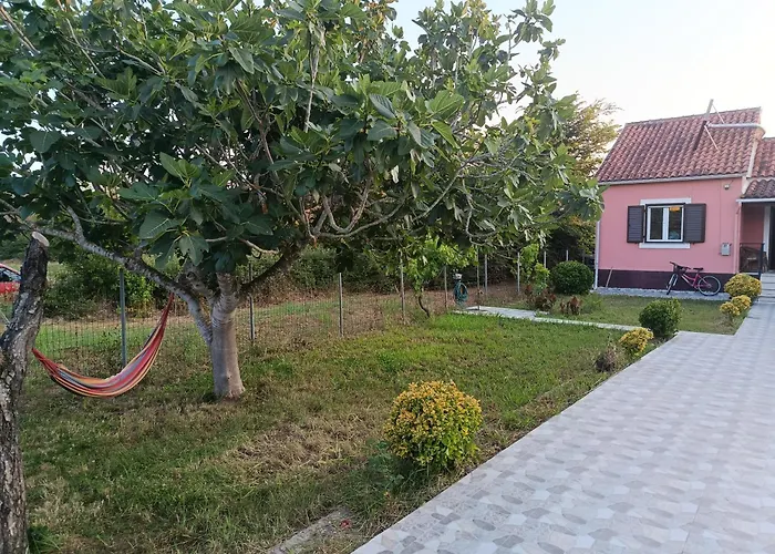 Beautiful Nearby House With Garden, Private Pool And Large Yard * Сидарион
