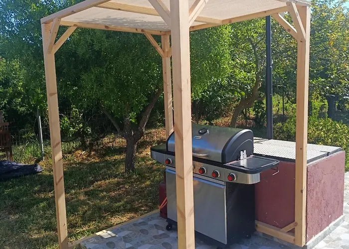 Beautiful Nearby House With Garden, Private Pool And Large Yard * Сидарион