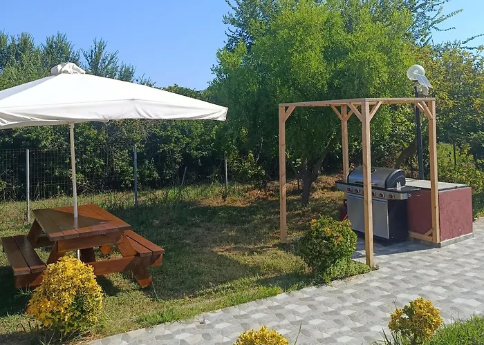 Beautiful Nearby House With Garden, Private Pool And Large Yard Сидарион