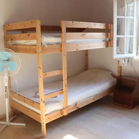 Beautiful Nearby Beach House With Garden, Private Pool And Large Yard *